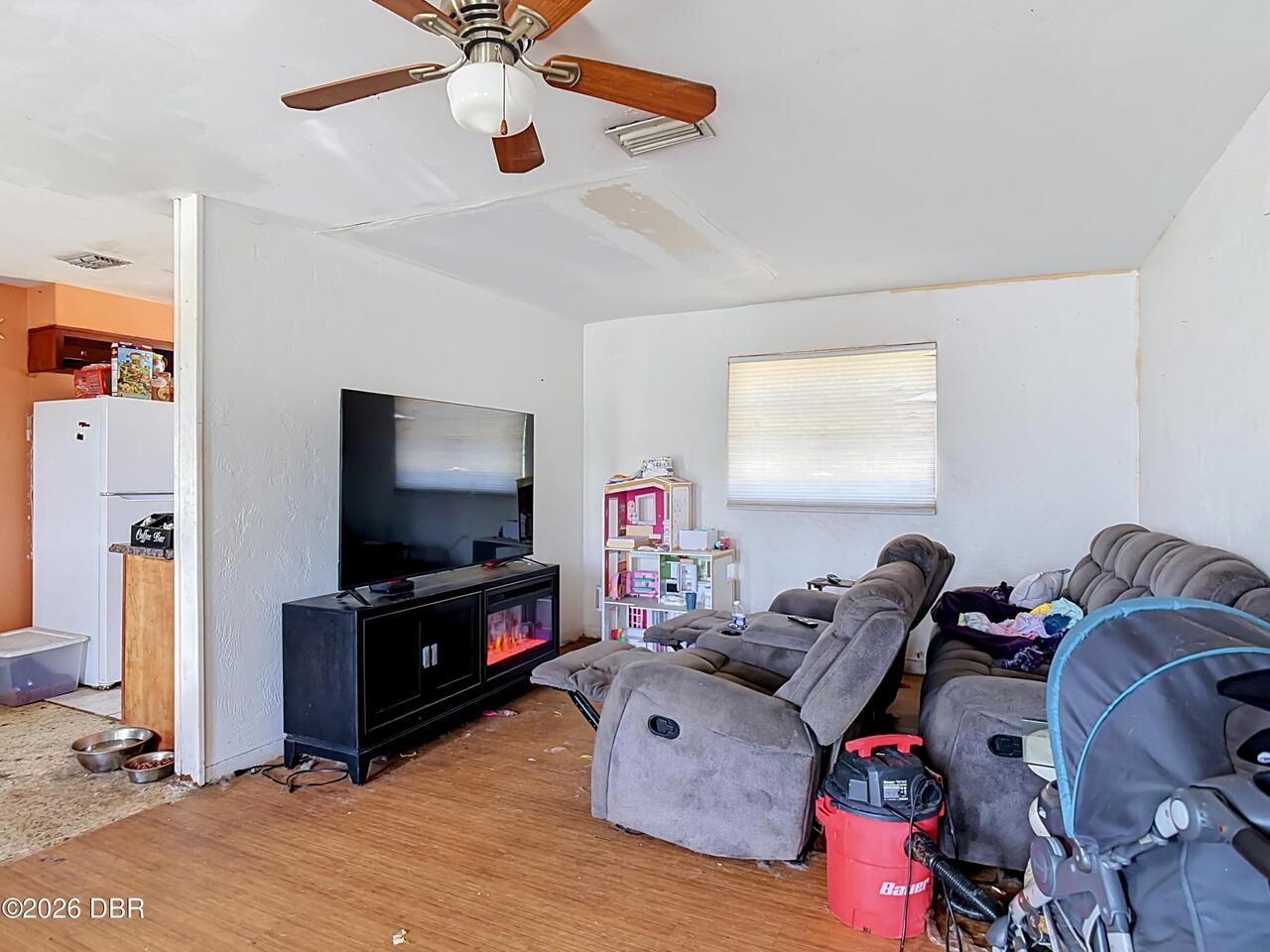 Listing Photo 11