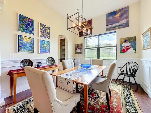 Listing Photo 8