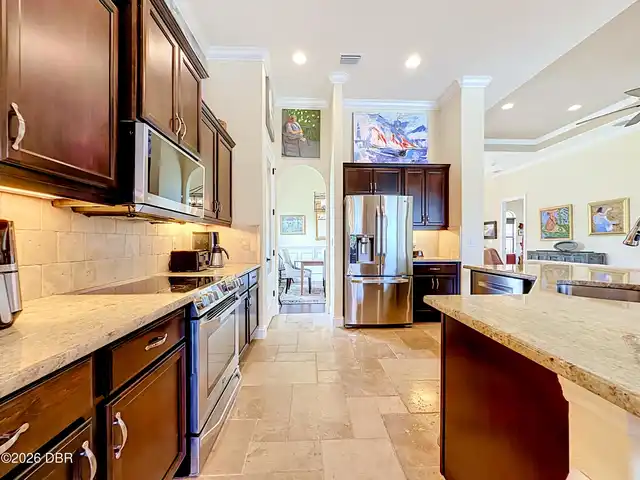 Listing Photo 17