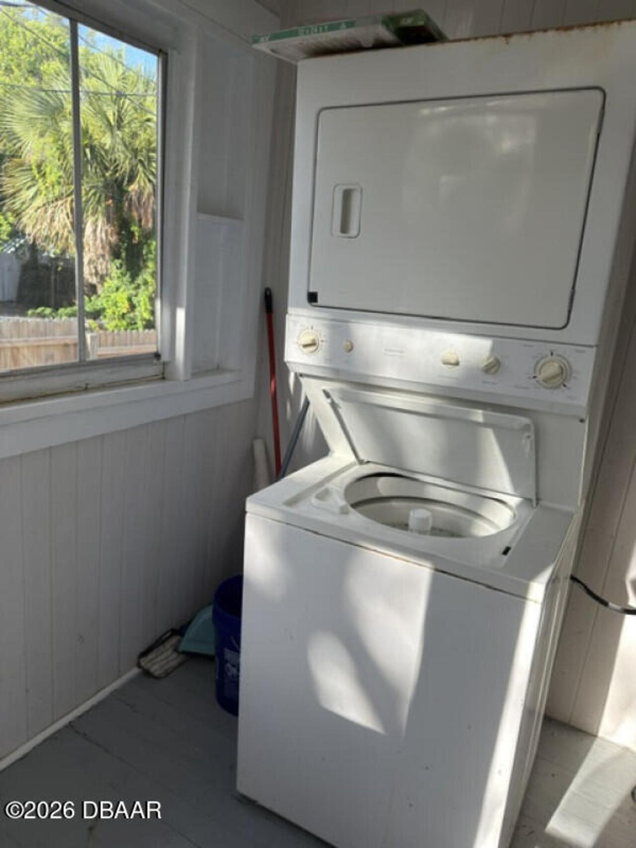 Listing Photo 8