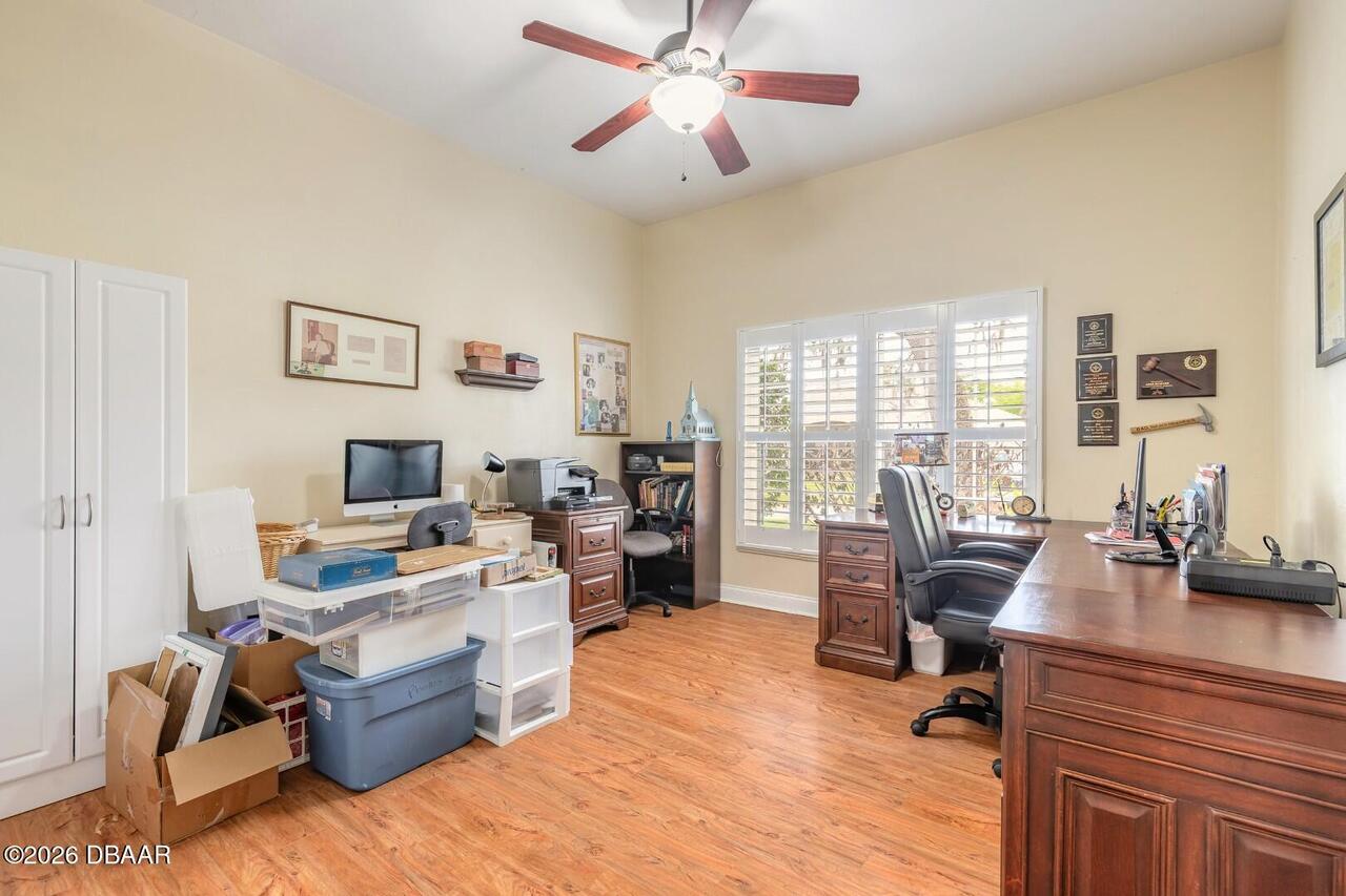 Listing Photo 10