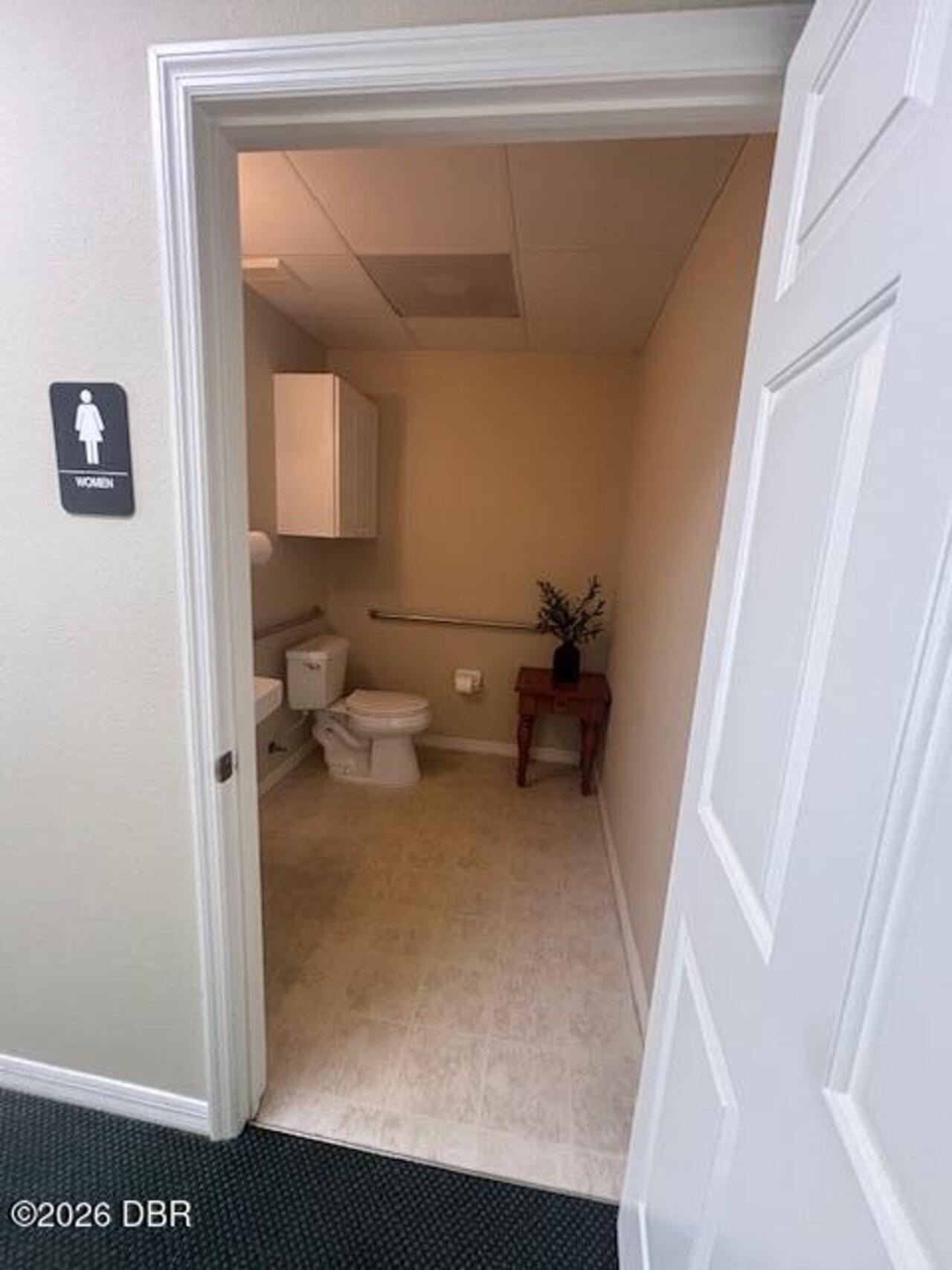 Listing Photo 12