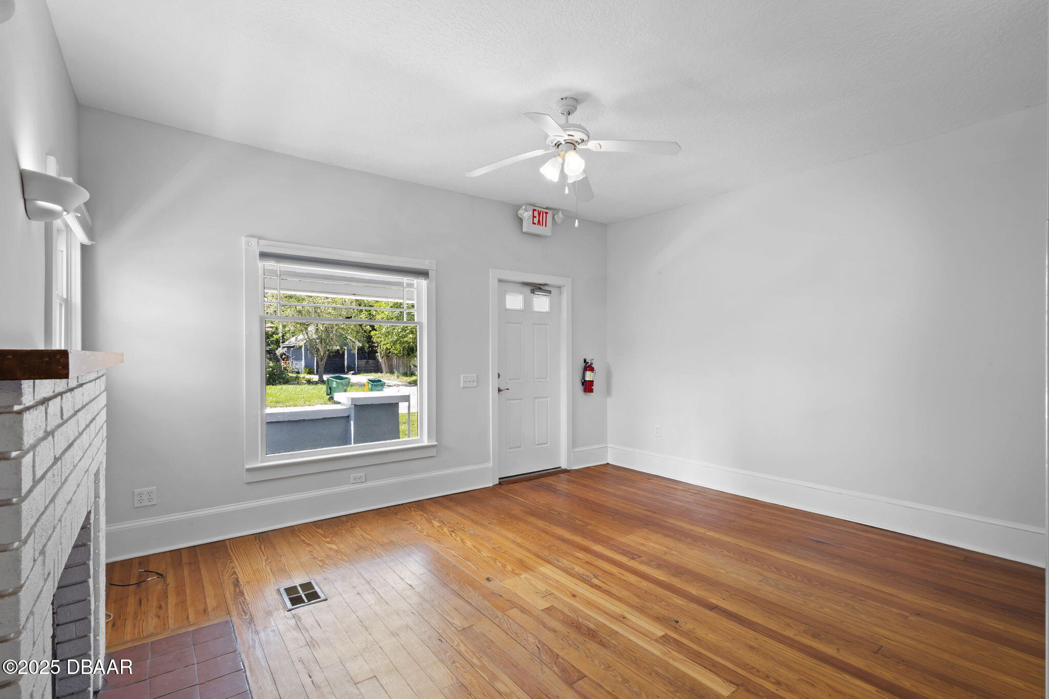 Listing Photo 6
