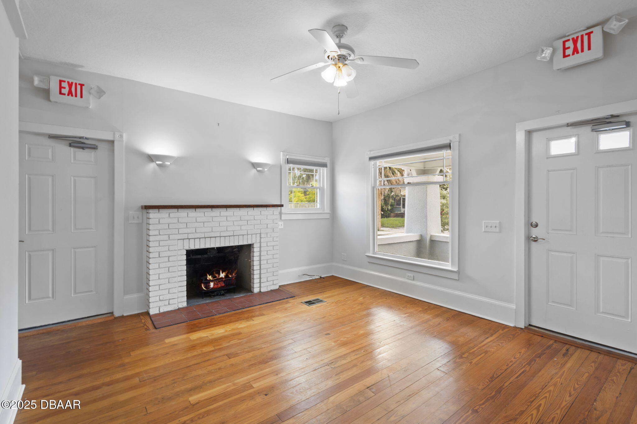 Listing Photo 8