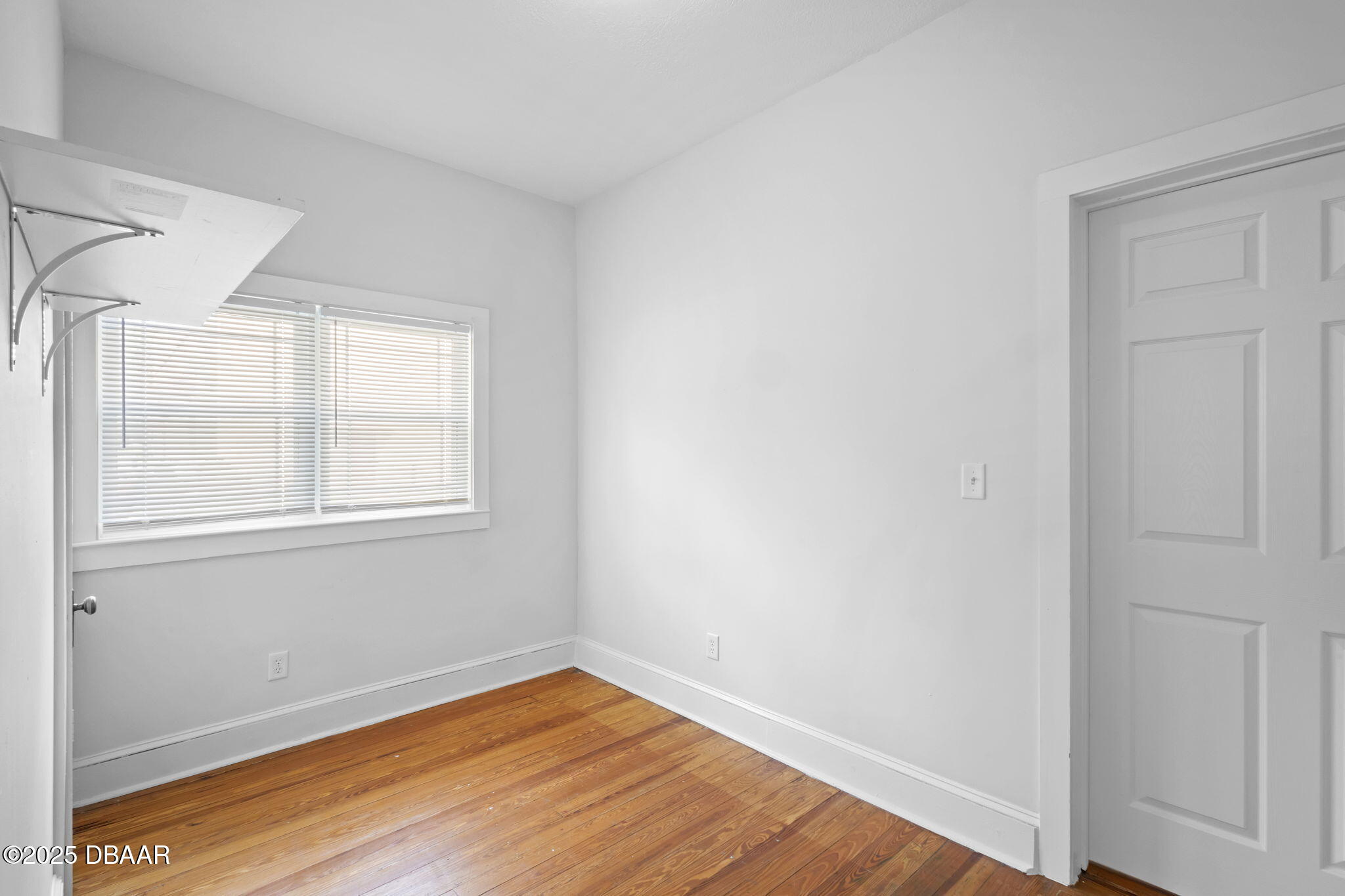 Listing Photo 16