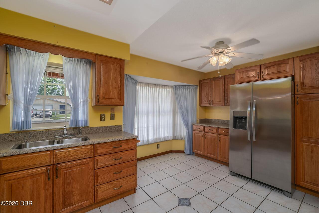 Listing Photo 11