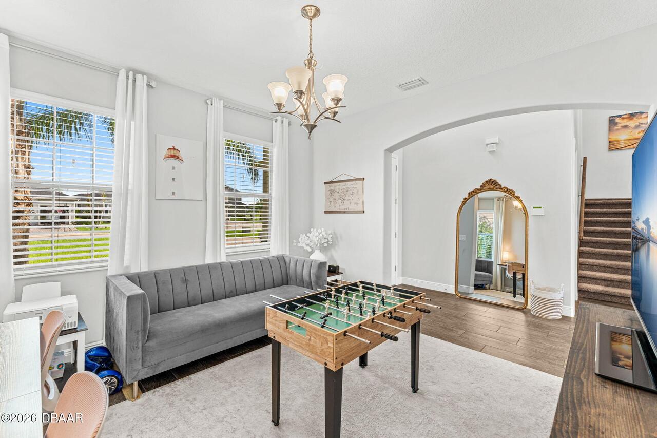 Listing Photo 8