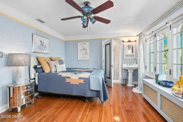 Listing Photo 16
