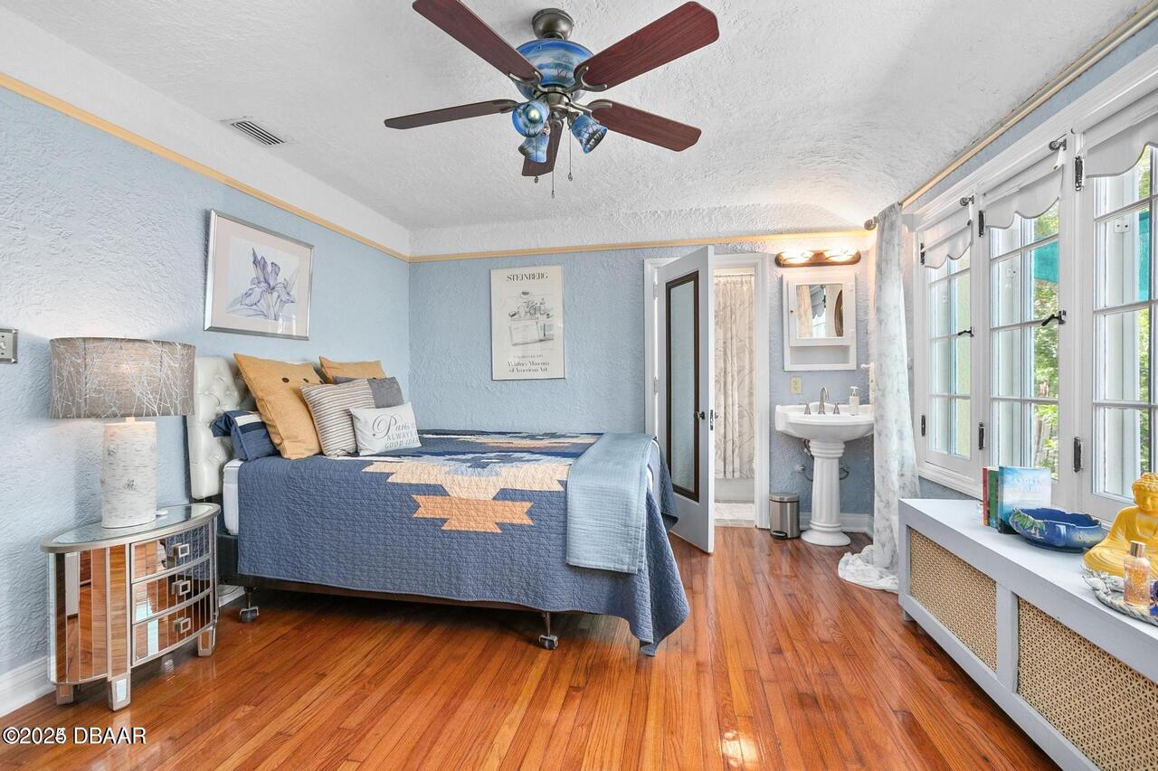 Listing Photo 16