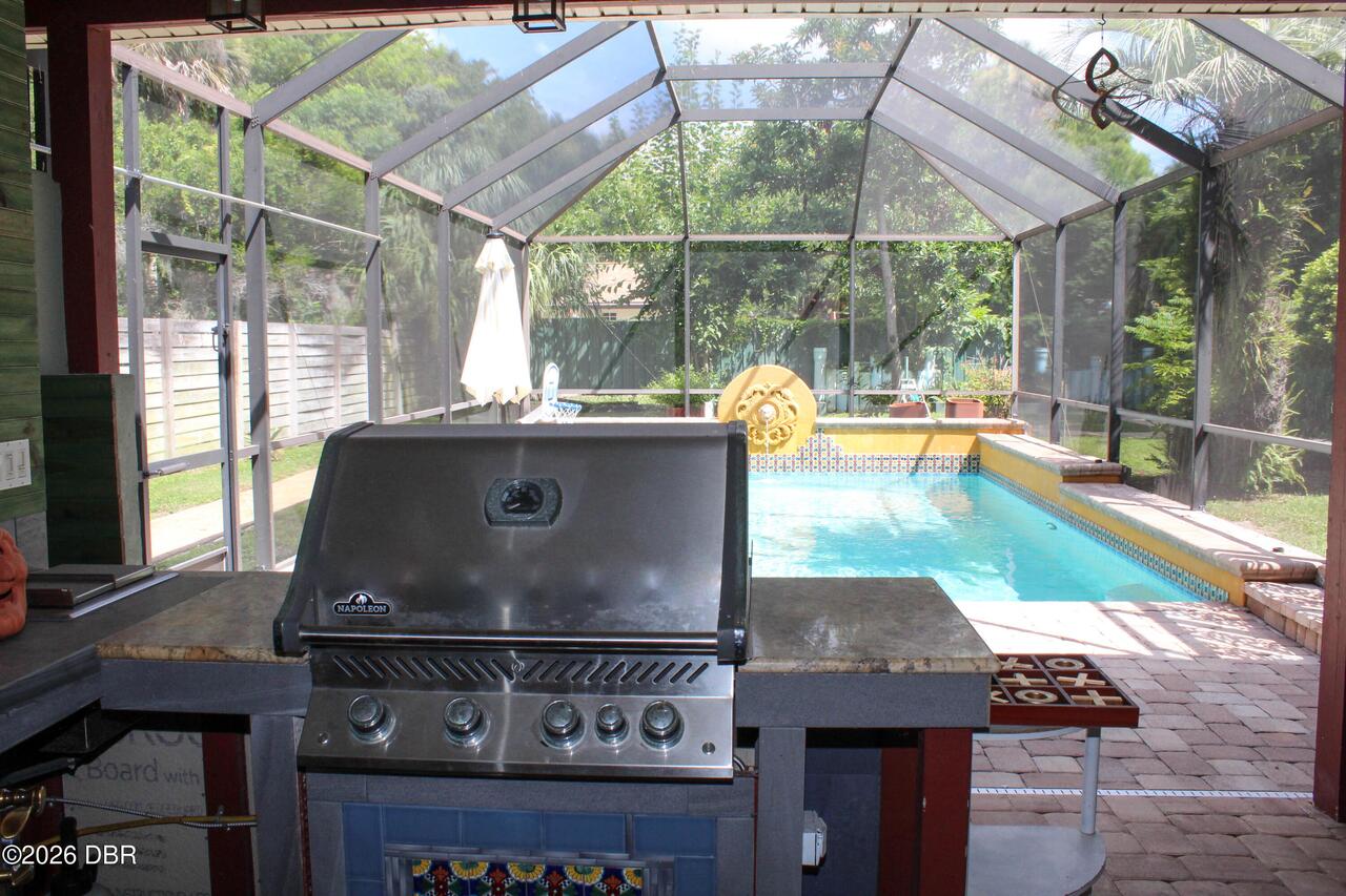 Listing Photo 12