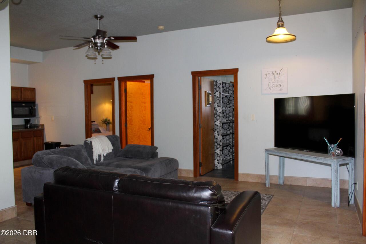 Listing Photo 20