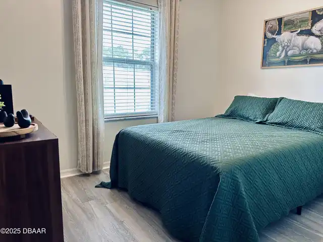 Listing Photo 17