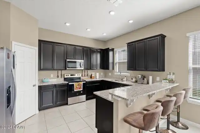 Listing Photo 9