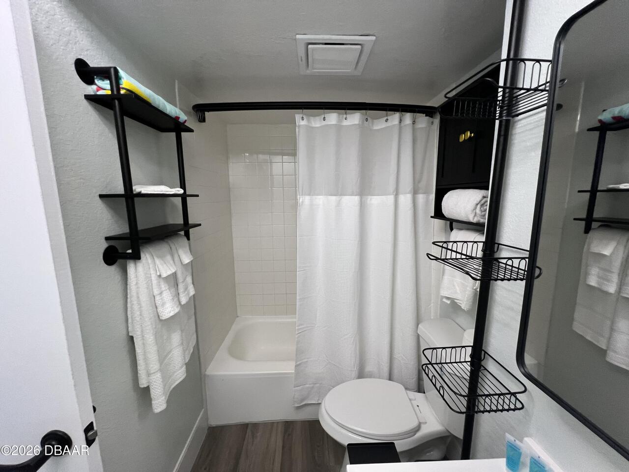 Listing Photo 11