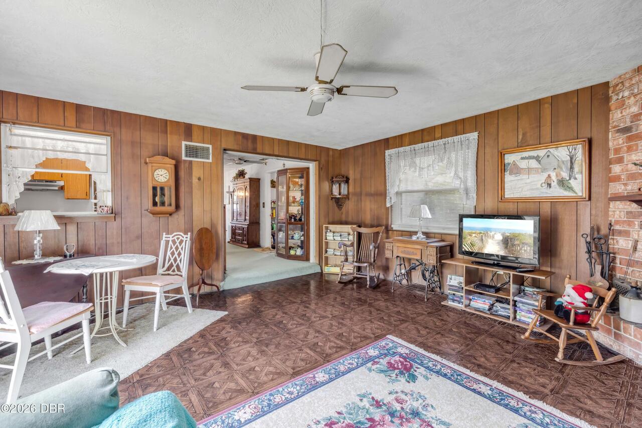 Listing Photo 17
