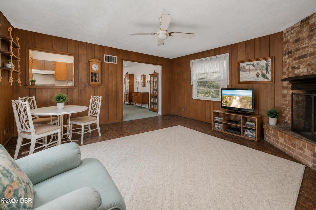 Listing Photo 15