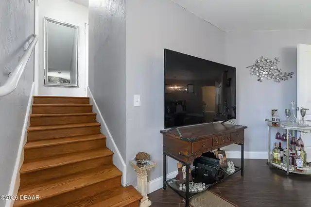 Listing Photo 24