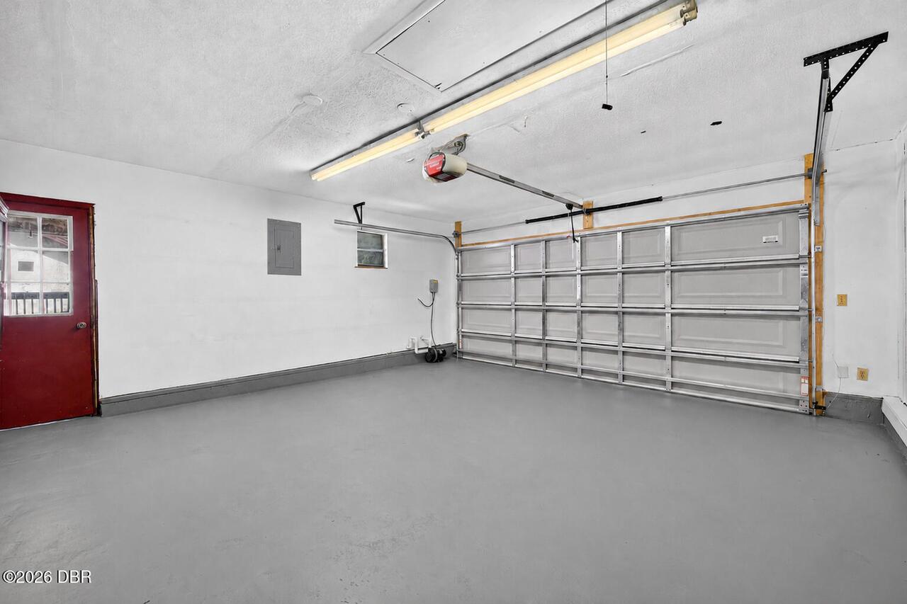 Listing Photo 16