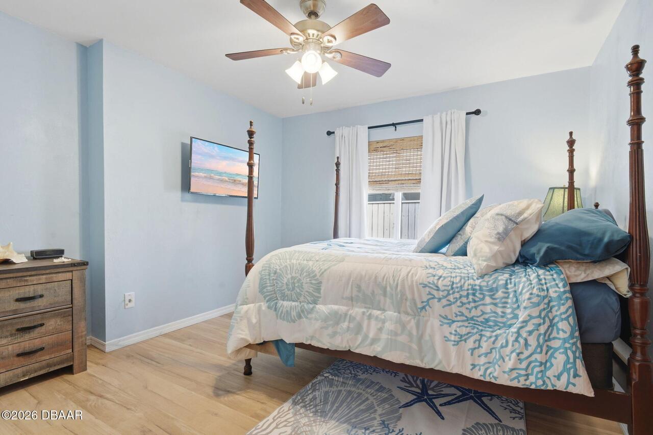 Listing Photo 12