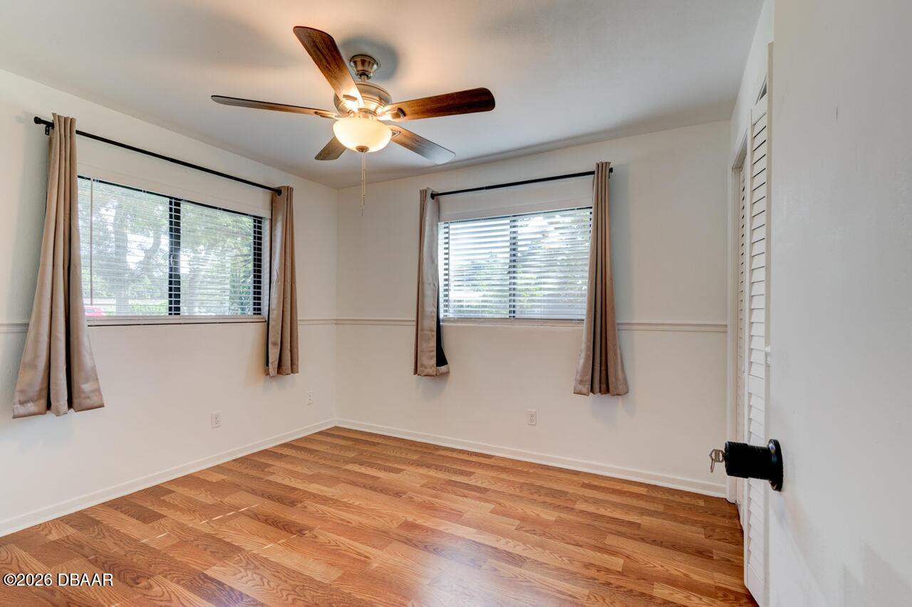 Listing Photo 12