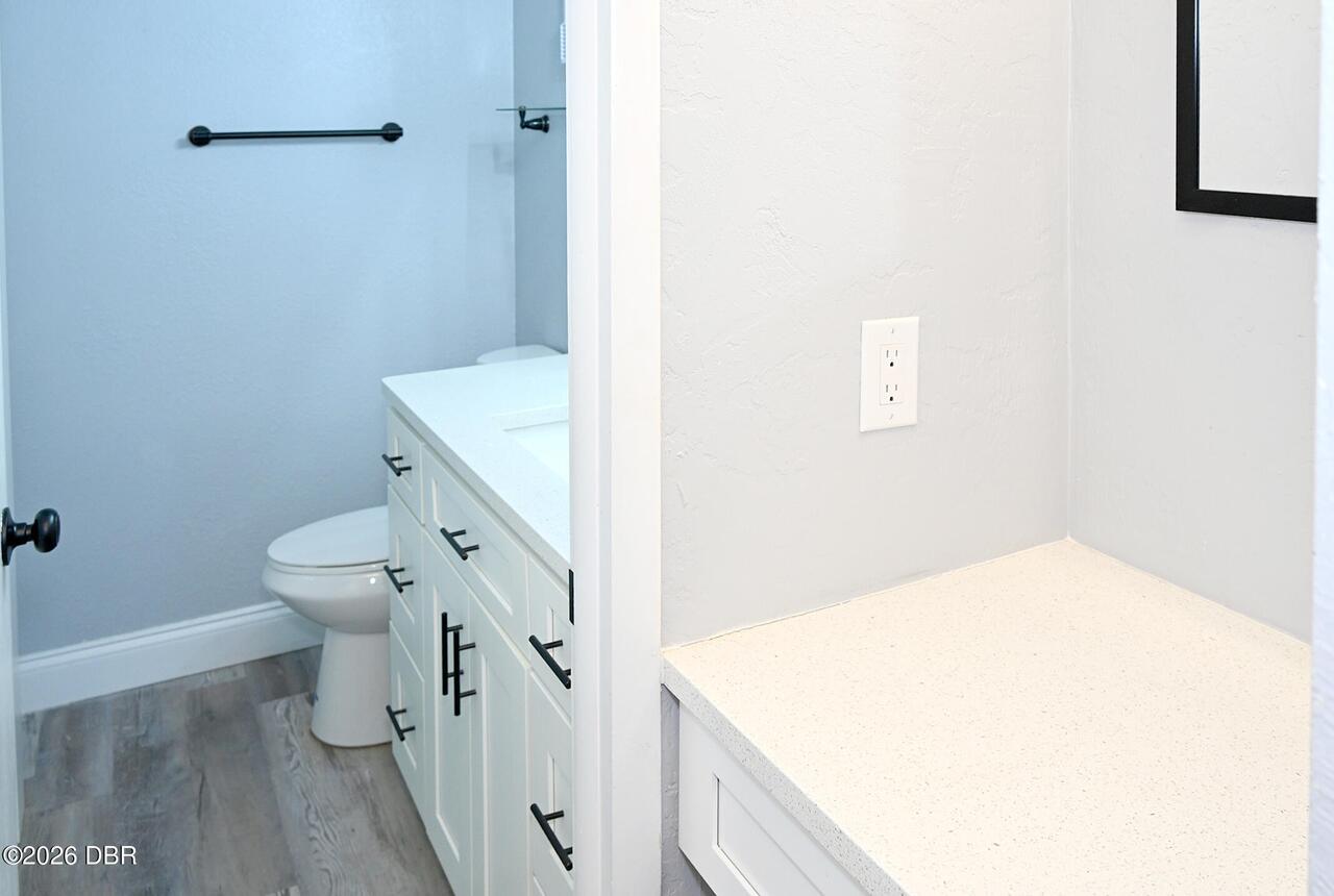 Listing Photo 11