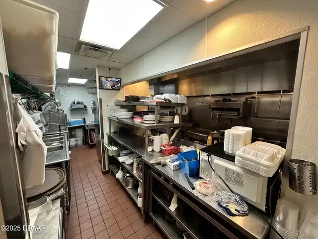 Listing Photo 6