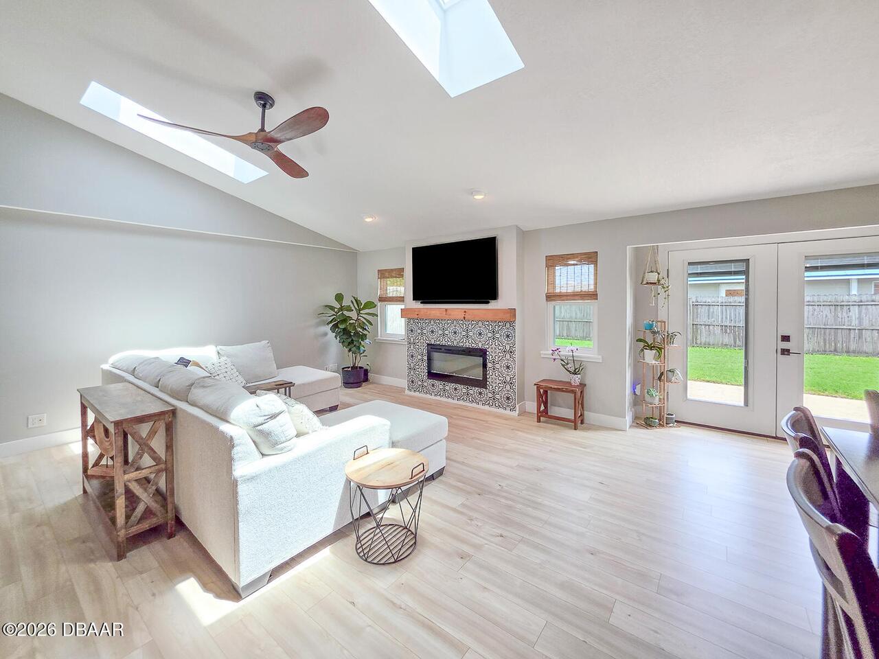 Listing Photo 15