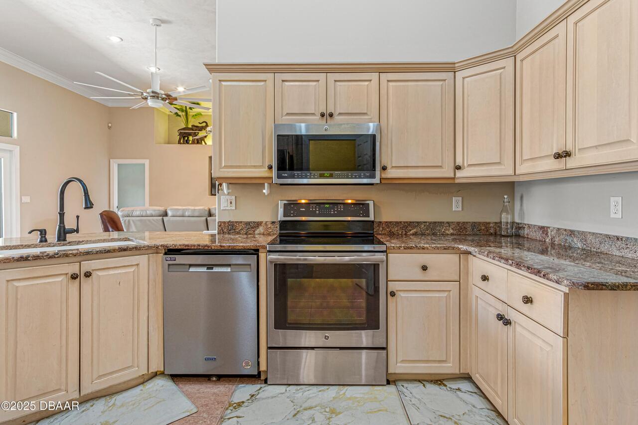 Listing Photo 15