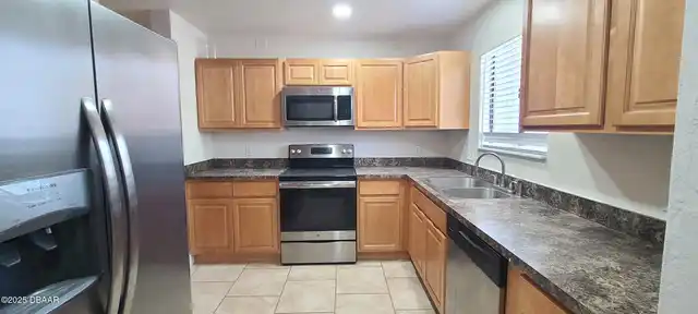 Listing Photo 9