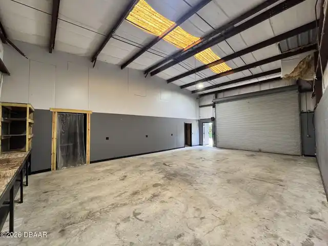 Listing Photo 8