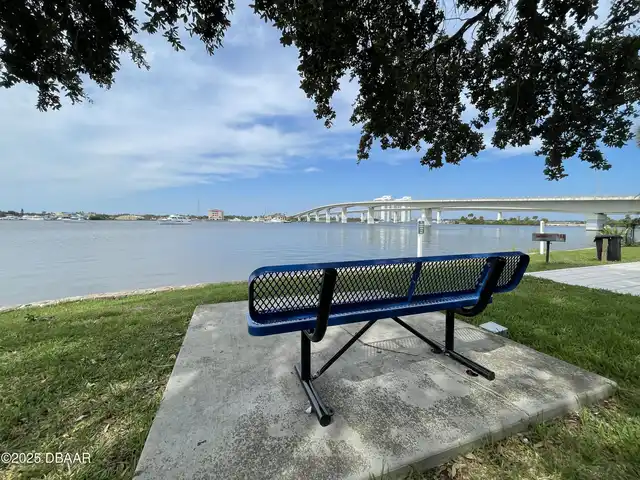 Listing Photo 17