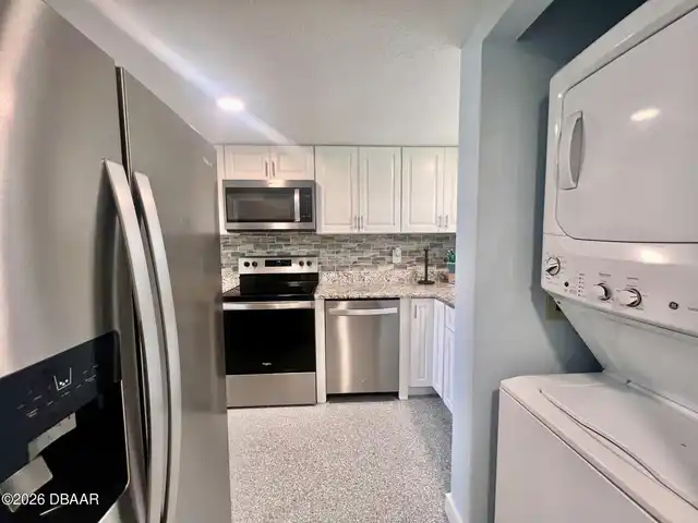 Listing Photo 14