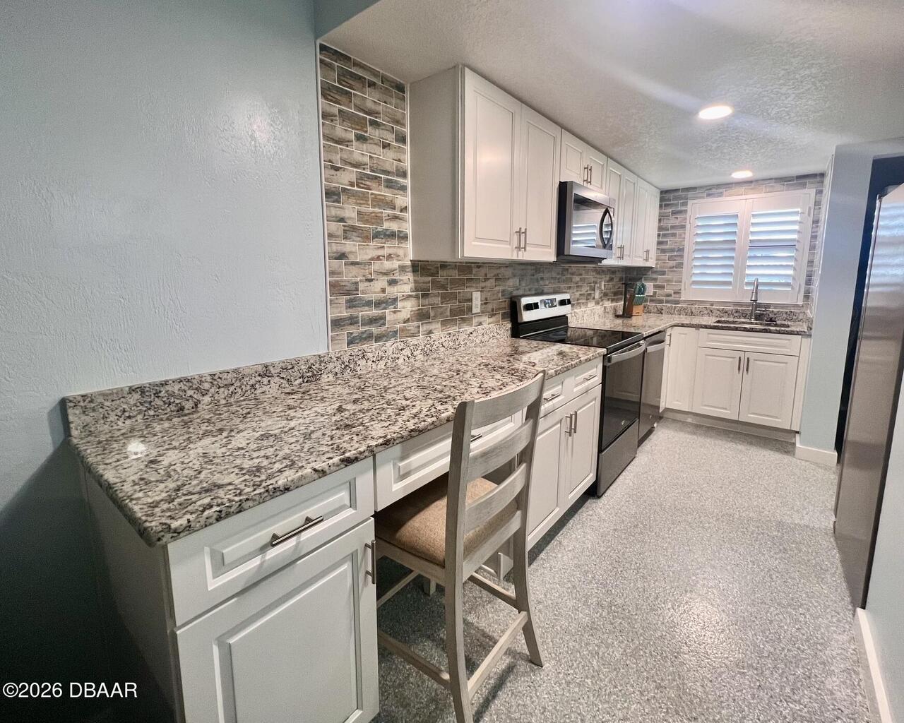 Listing Photo 18