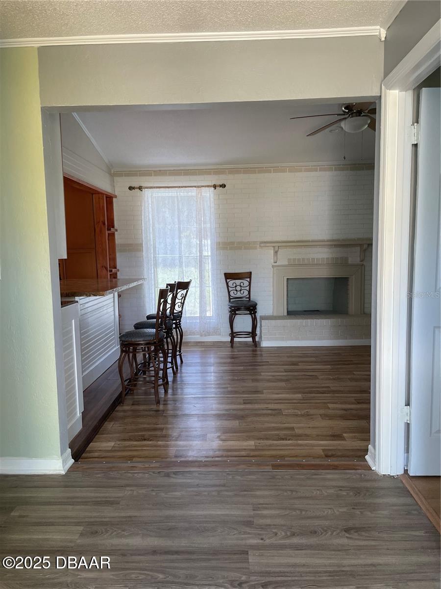 Listing Photo 11
