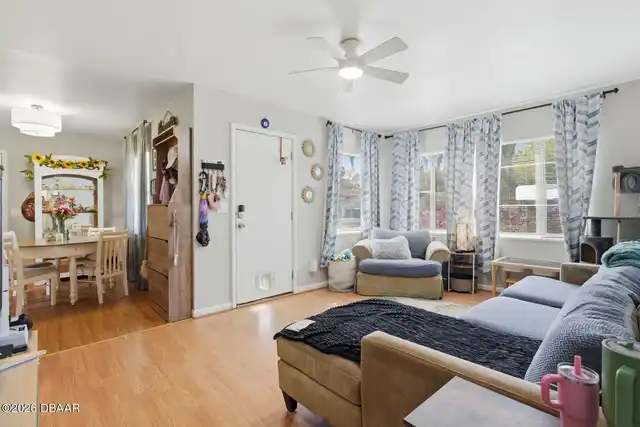 Listing Photo 7