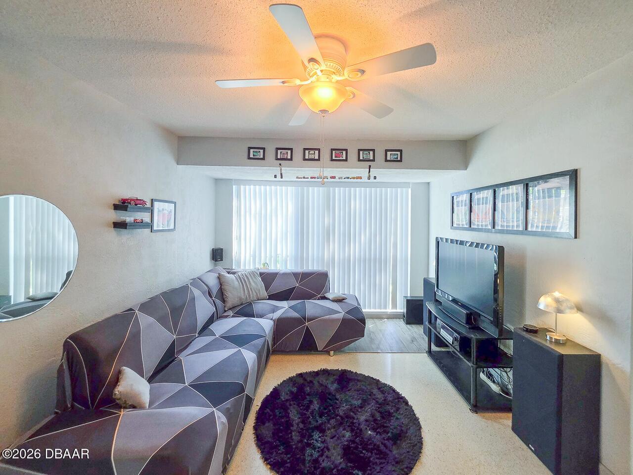 Listing Photo 14
