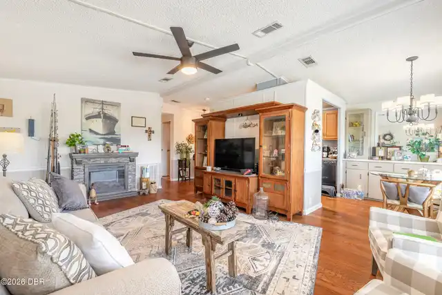 Listing Photo 13