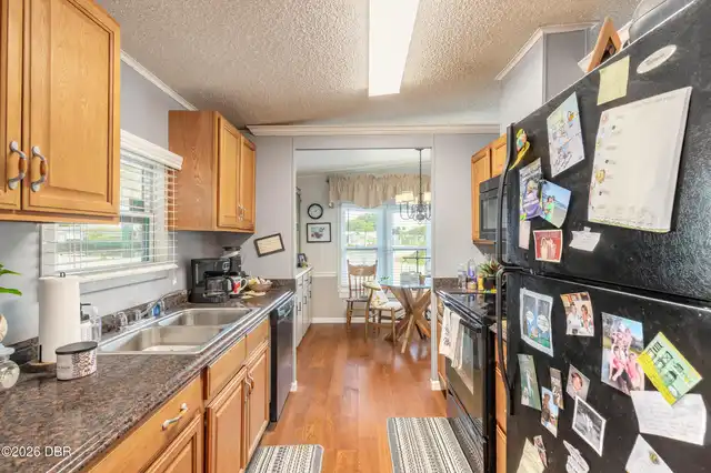 Listing Photo 15
