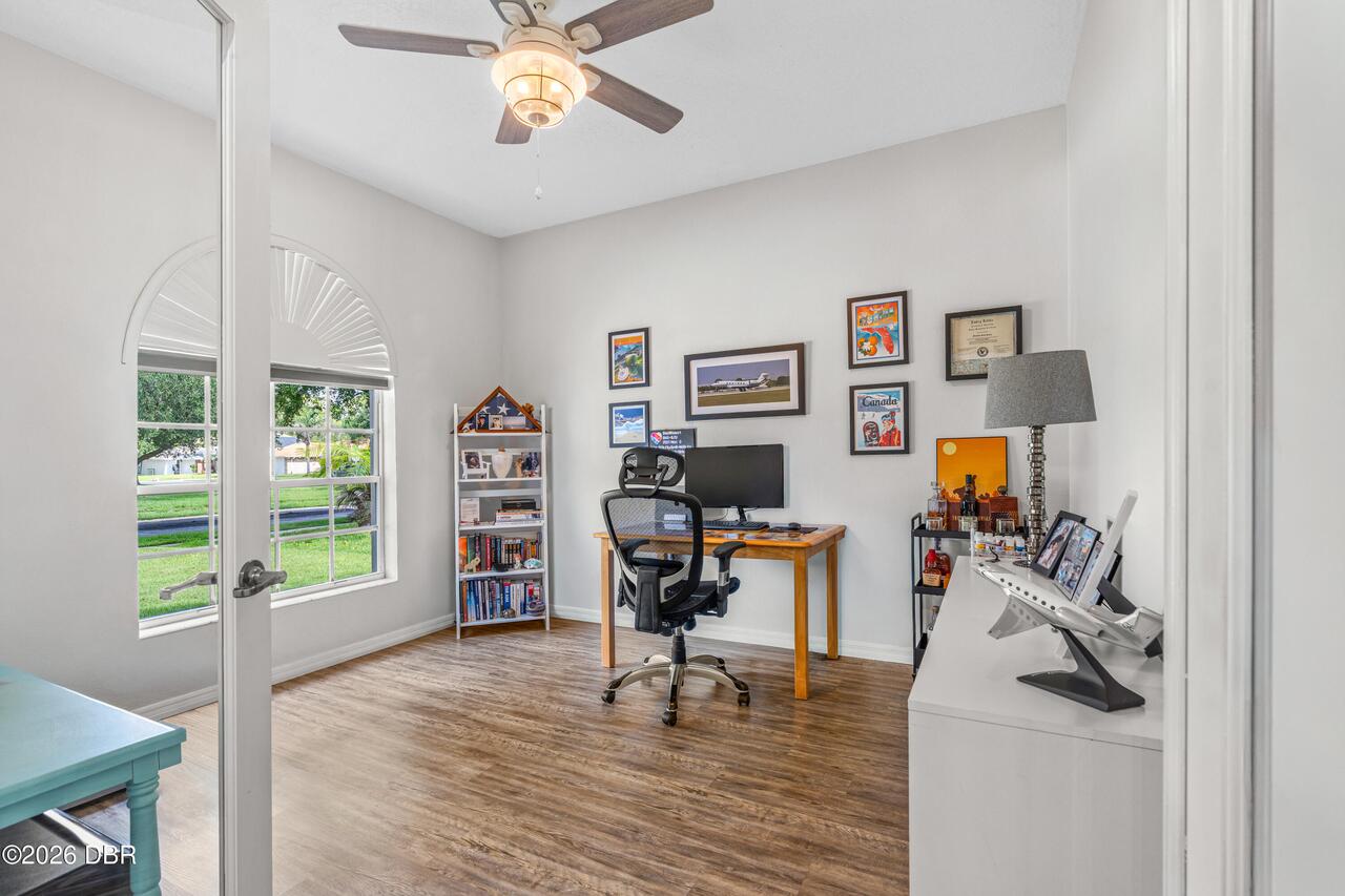 Listing Photo 17