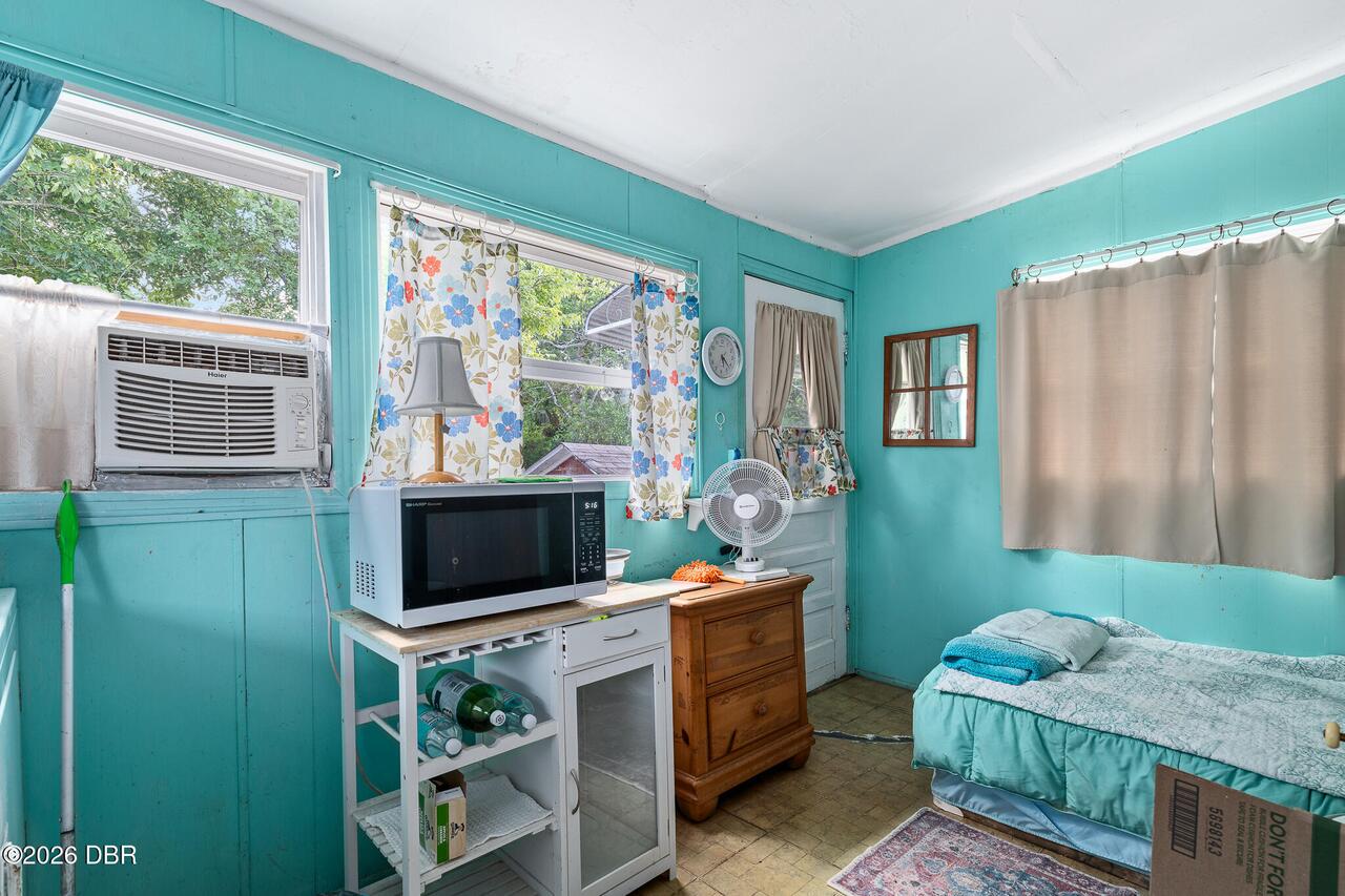 Listing Photo 16