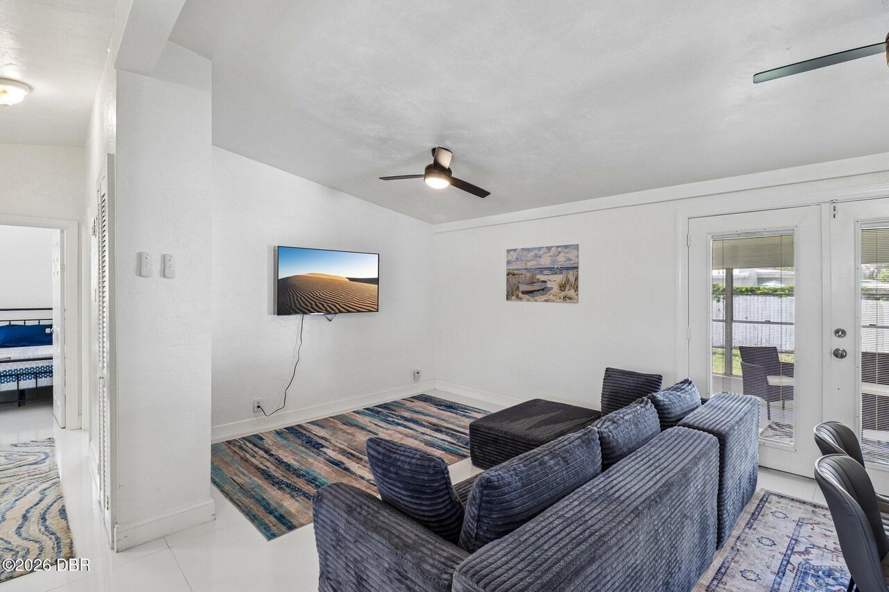Listing Photo 10