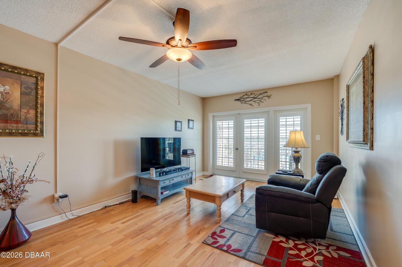 Listing Photo 15