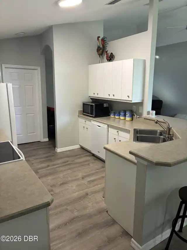 Listing Photo 10